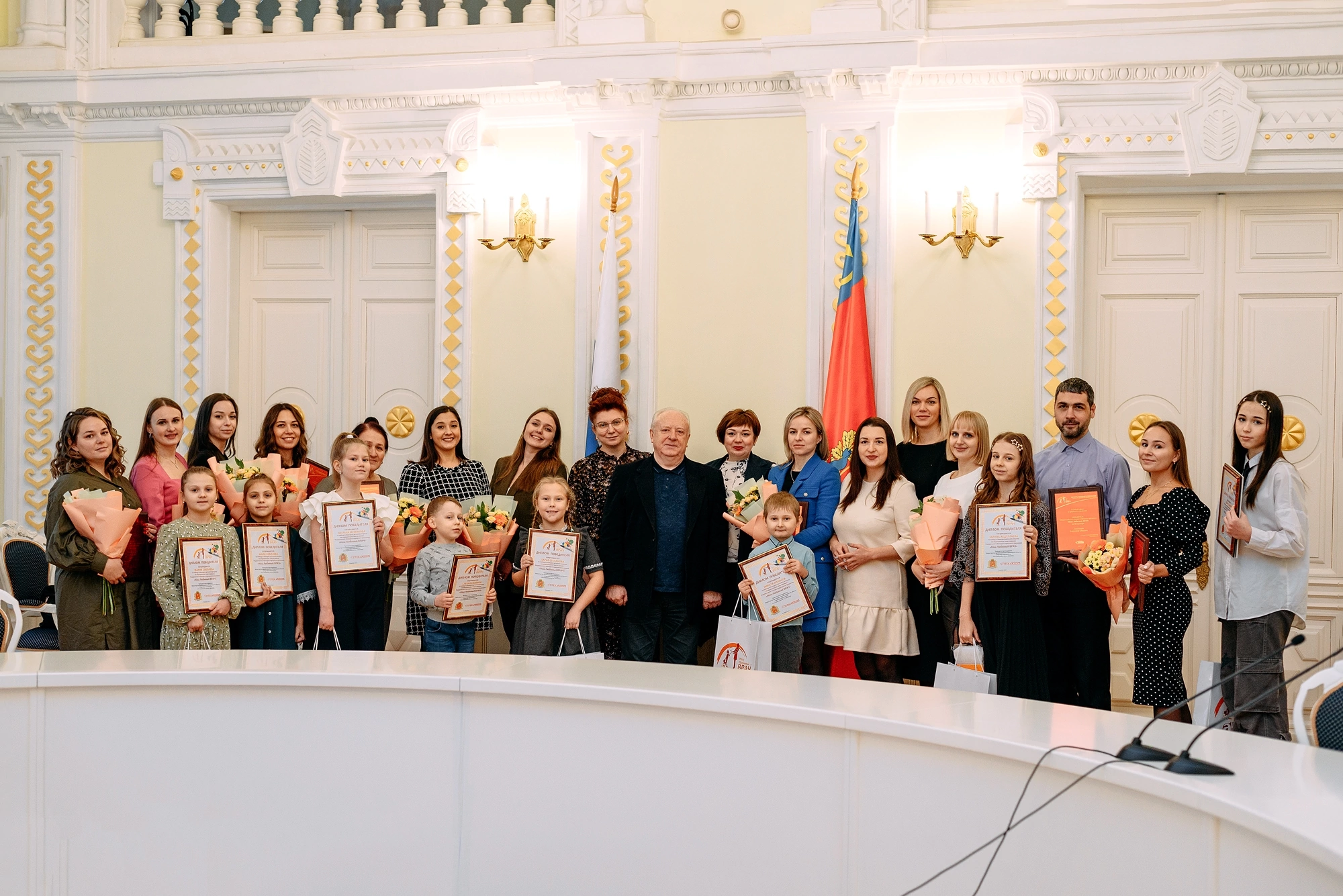 ЦЕРЕМОНИЯ НАГРАЖДЕНИЯ конкурса «Наш Любимый ВРАЧ»